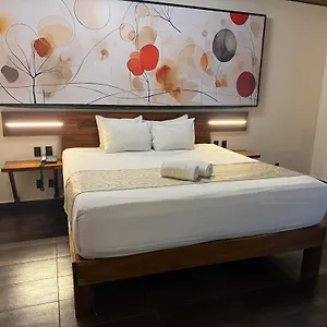 La Reina Roja Boutique Hotel